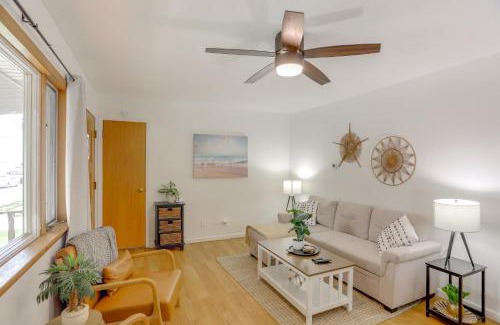 Sandusky Casa | Steps to Lake Erie! Cedar Point Home Base with Deck