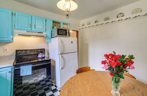 St Ignace Casa | Steps to Lake Huron: Retreat w/ Yard in St Ignace