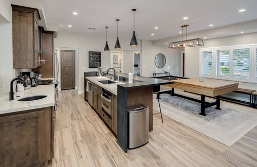 South Scottsdale Casa | ** Pasos a Old Town Scottdale; *** Delicia del artista *** Piscina privada y jacuzzi