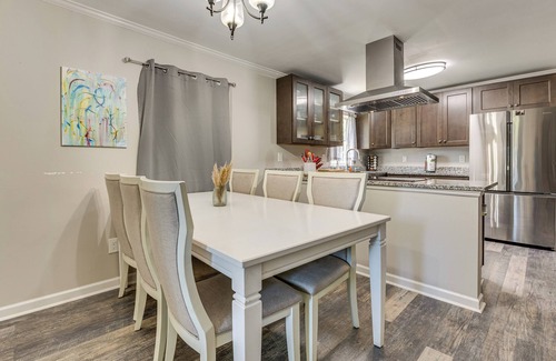 Douglasville Casa | Steps to Playground: Family Home in Douglasville!