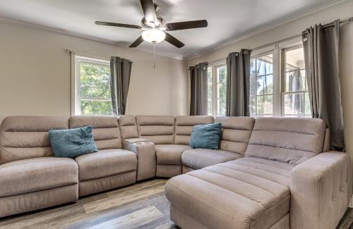 Douglasville Casa | Steps to Playground Family Home in Douglasville!