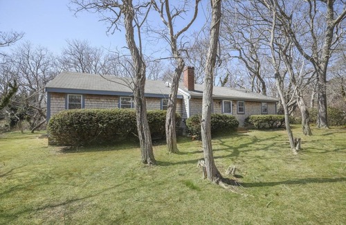 Campground Landing Casa | Steps to private bay beach 0.2 mi. Central AC.