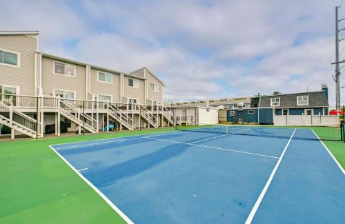 Dewey Beach Apartamento | Steps to Rehoboth Bay Marina! Condo with Pool Access