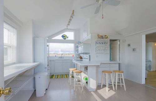 Sagamore Beach Casa | Steps to Sagamore Beach: Beach Bliss