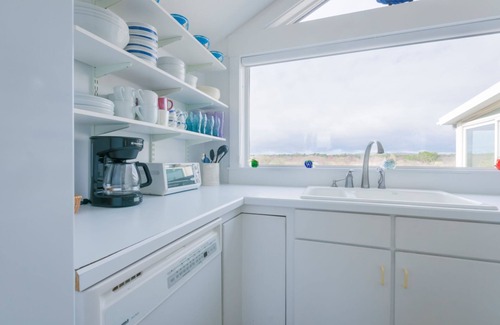 Sagamore Beach Casa | Steps to Sagamore Beach: Beach Bliss