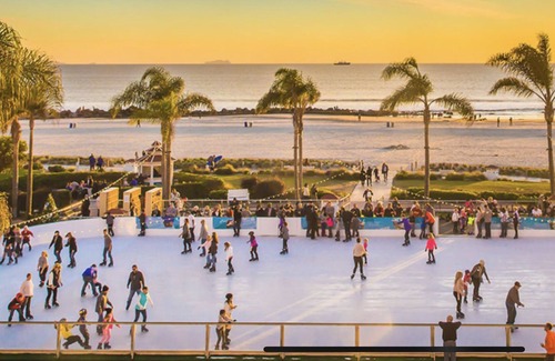 Huntington Beach Casa | Steps to the beach, shops and restaurants, bikes, AC, shared pool/ spa.