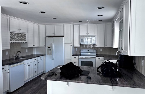 Sussex County Casa | Steps to the beach! 6-bed/5 bath newly renovated house in S Bethany Beach!