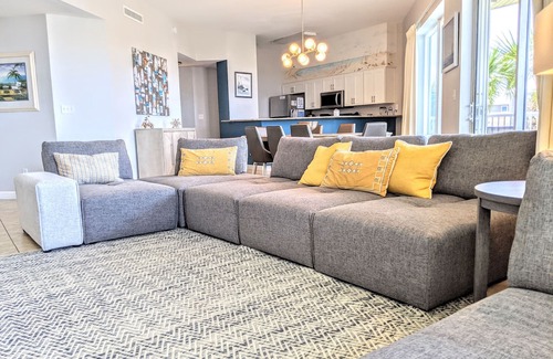 Avalon Beach Estates Condominio | El pompano | Vistas de la playa 3br \ 3ba | 2 suites King | Duerme 8 | Piscina
