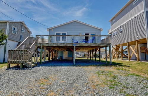 Topsail Beach Casa | Steps to the beach. Canal front with new dock. Clean, Cozy Getaway.