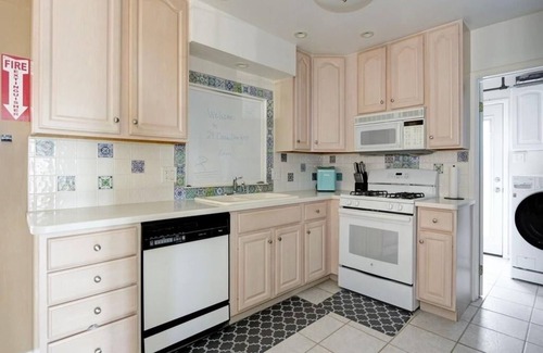 Southend Casa | Steps to the Beach in Brigantine - Sea Point - Beautiful Pool