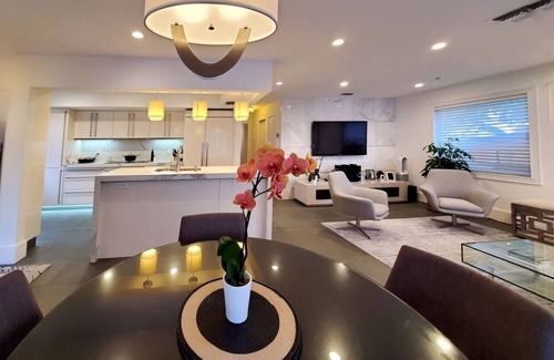 North Beach Casa | Steps to the Beach | Luxury Stay Managed by BNR Vacation Rentals!