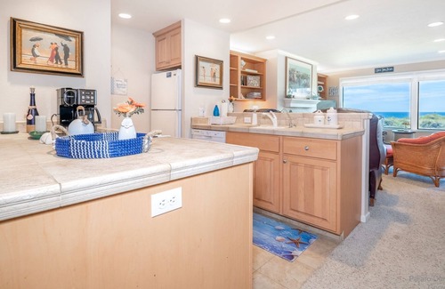 Pajaro Dunes Condominio | Steps to the beach! Charming Shorebird Ocean View Condo on Second Level