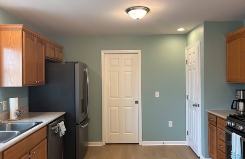 Eastward Look Casa | Steps to the Sand! Scarborough Beach Retreat 4bd/3ba with A/C - Newly Renovated!