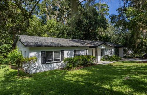 Gainesville Casa | Steps to UF Stadium Game Zone Fun Sleeps 14