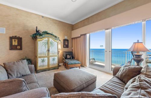 Thomas Drive Casa | Sterling Beach 1402