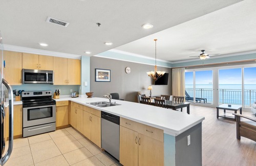 Thomas Drive Condominio | Sterling Beach Resort by Panhandle Getaways