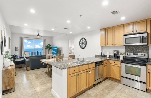 Panama City Beach Condominio | Sterling Breeze by Southern Vacation Rentals