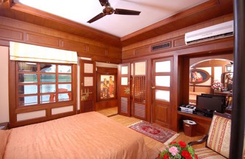 Sea View Ward Alquiler De Eote | Sterling Houseboats Lake Palace, Alleppey