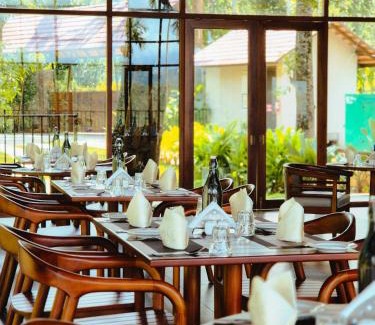 Meppadi Complejo | Sterling Lontano Waterfront Wayanad