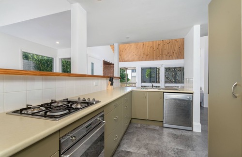 Newcastle Casa | Stevenson Beach Cottage