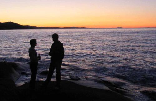 Galiano Casa | Sticks and Stones Cottage-Arbutus Grove