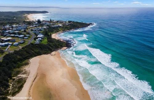 Manyana Casa | Sticks by the Sea - pet-friendly coastal home