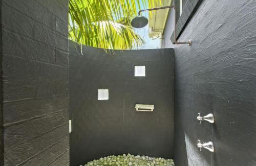 Manyana Casa | Sticks by the Sea - pet-friendly coastal home