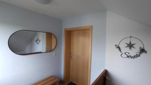 Eilsbrunn Apartamento | Stifterfelsen Ferienwohnung