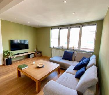 Meise Apartamento | Stijlvolle duplex nabij Brussel en luchthaven!