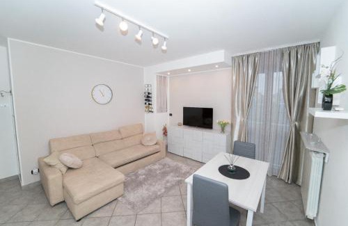 Trecate Apartamento | Stile e comfort!