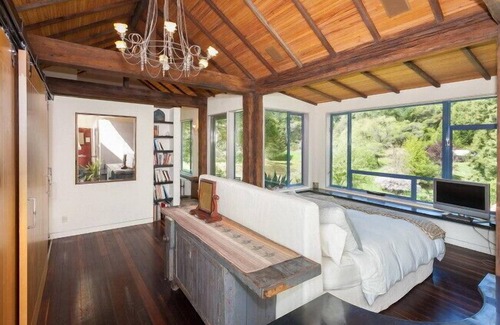 Occidental Otro | Still Light Pond Mini Country Estate