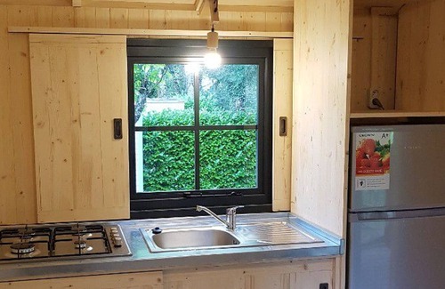 Moncrabeau Chalet De Esquí | Chalet elevado con terraza para 2 personas