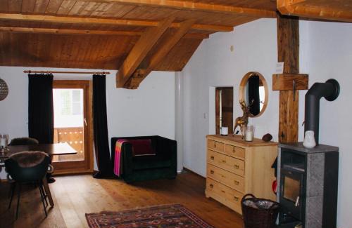 Sent Apartamento | Stilvolle 2,5 Zimmer, Ferienwohnung in Sent