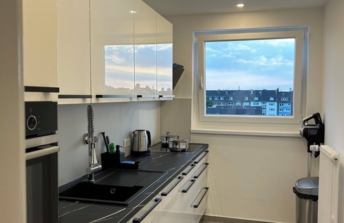 Rath Apartamento | Stilvolle & Moderne Ferienwohnung in Rath Düsseldorf
