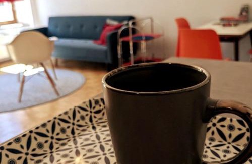 Goerlitz Apartamento | Stilvolle Moderne unter hohen Decken