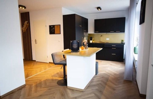 Duisburg City Center Apartamento | Stilvolle Stadtwohnung
