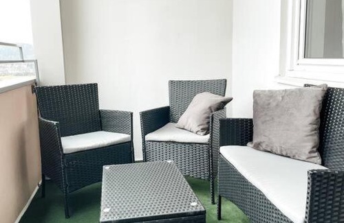 Kaufbeuren Apartamento | Stilvolle Wohnung mit Bergblick