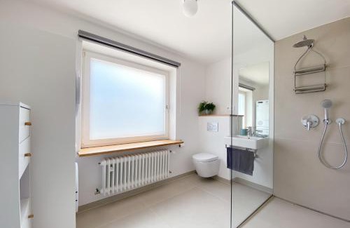 Wolfratshausen Apartamento | Stilvolles Apartment mit Bergblick-Hütte und Garten