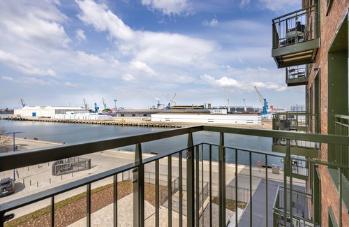 Wismar Apartamento | Stilvolles, Modernes Hafenapartment mit Tollem Blick auf den Alten Hafen Wismars