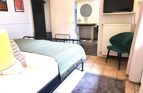 Hunerbach Cama Y Desayuno | Stilvolles Studio mit Terrasse und Moselblick
