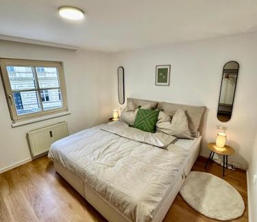 Bregenz Apartamento | Stilvolles Wohnen am Hafen