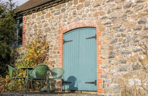 Shelve Casa | Stiperstones View