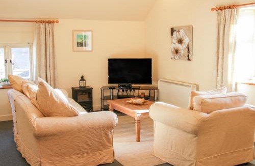 Shelve Casa | Stiperstones View