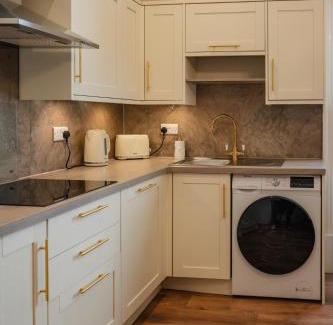 Dalavich Apartamento | Stirling Townhouse Apartment Mid