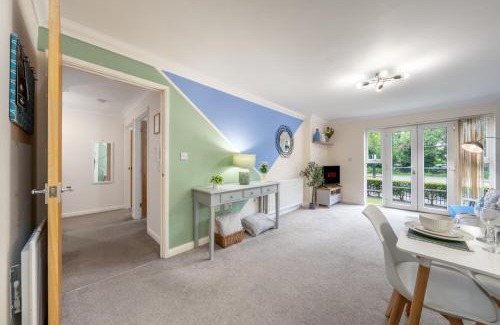 Bishop's Stortford Apartamento | STN - Bishops's Stortford - Free Gated Parking - Two Bed Apartment - Perfect location for Stansted Airport