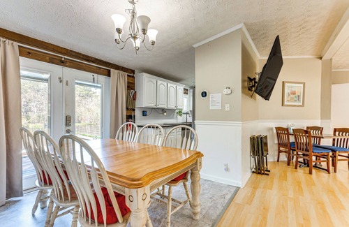Beulah Casa | Stocked Fishing Pond On-Site: Quiet Pensacola Home