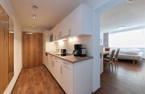 Pettneu am Arlberg Apartamento | Stöcklhof by Interhome