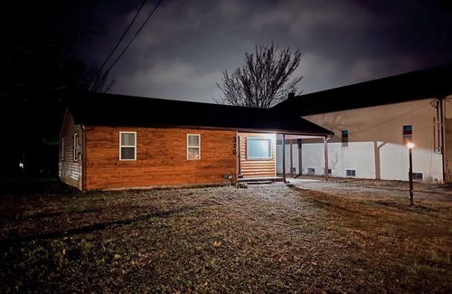 Stockton Casa | Stockton Lakes’ Rustic Retreat - Cozy & Close