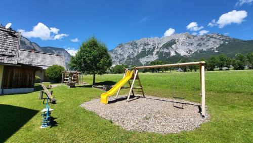 Groebming Casa | Stodertraum 6 "Glockenblume" by Alpenidyll Apartments