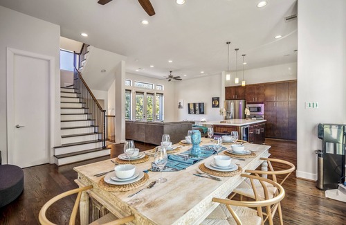 East Downtown Houston Apartamento | Stoic Sanctuary @ East Downtown
